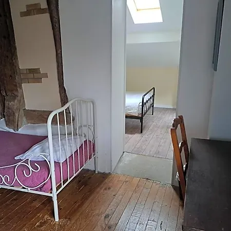 Les Ecuries Du Seque Bed & Breakfast 3*